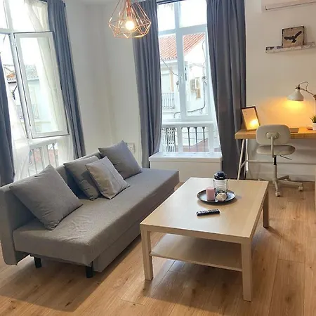 Apartamento En Concepcion Esquina Calle Toril 1a * Cártama